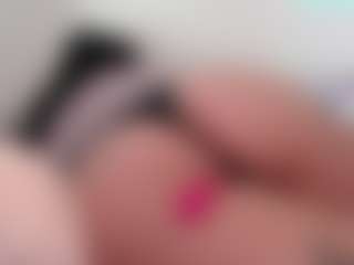 Bornintitan's Live Sex Cam Show