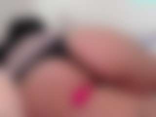 Bornintitan's Live Sex Cam Show