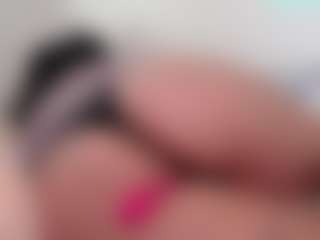 Bornintitan's Live Sex Cam Show