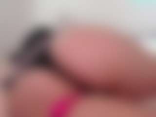 Bornintitan's Live Sex Cam Show