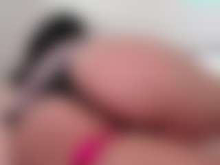 Bornintitan's Live Sex Cam Show