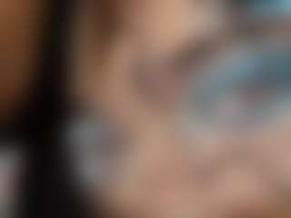 Live cam show with sultrydivax - Flashing on madthumbs