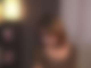 Live cam show with Flirtiny - Bedroom on livesuperchat.net