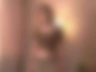 Live cam show with Flirtiny - College Curvy on live.xheat.ai