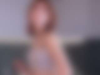 Live cam show with Flirtiny - Skinny on madthumbs