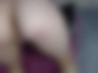 lunaembercs's Live Sex Cam Show