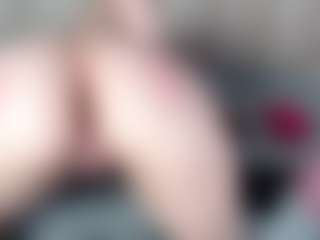 lunaembercs's Live Sex Cam Show