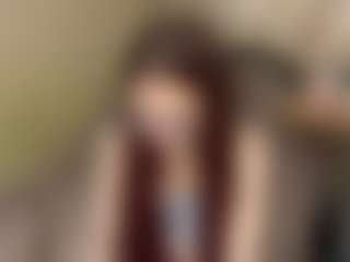 Live cam show with AdenaHarens - New Brown Eyes on Fling VIP Chat