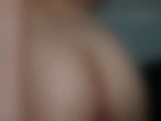 AvaDesire's Live Sex Cam Show