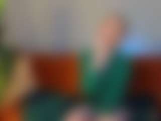 EsmeSnowKitty's Live Sex Cam Show