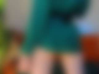 Live cam show with EsmeSnowKitty - Curvy MILF on Nude Chat * 1 On 1 Webcam Sex * Live Cam Show