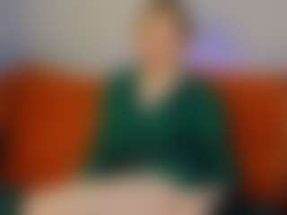 EsmeSnowKitty's Live Sex Cam Show