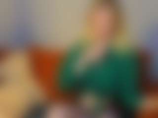 Live cam show with EsmeSnowKitty - Spy Mature on fuklive.com