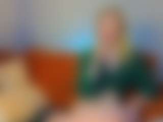 Live cam show with EsmeSnowKitty - Drinking on fuklive.com