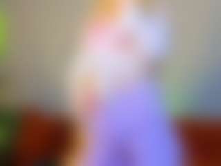 EsmeSnowKitty's Live Sex Cam Show