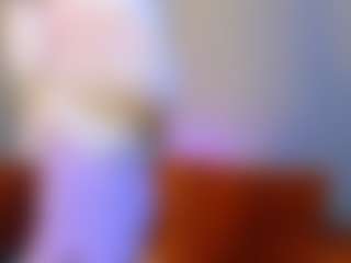 Live cam show with EsmeSnowKitty - Amateur Mature on madthumbs