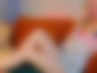 Live-Cam-Show mit EsmeSnowKitty - Drinking auf Camsoda