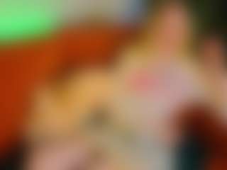EsmeSnowKitty's Live Sex Cam Show