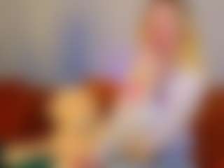 EsmeSnowKitty's Live Sex Cam Show