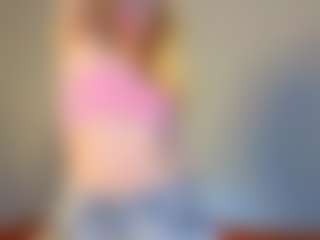 Live cam show with EsmeSnowKitty - College Toys on Camsoda