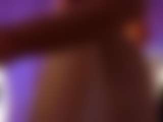 Live cam show with EsmeSnowKitty - Blonde Hair Middle Aged on Camsoda