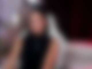 Live cam show with Eve-luxx - Tease on Mixed Magazine Live