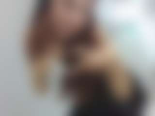 Shira's Live Sex Cam Show