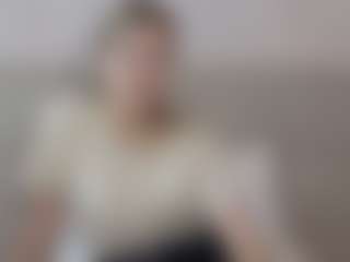 LunaBruoks's Live Sex Cam Show