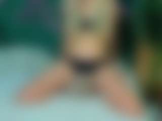 LunaBruoks's Live Sex Cam Show