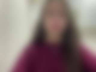 Live cam show with ShanaeHilfiker - Normal on livesuperchat.net