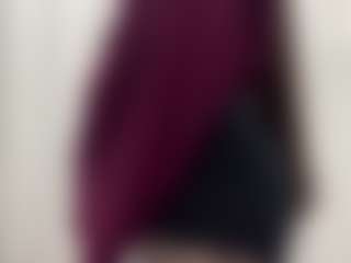 Live cam show with ShanaeHilfiker - Cute on livesuperchat.net