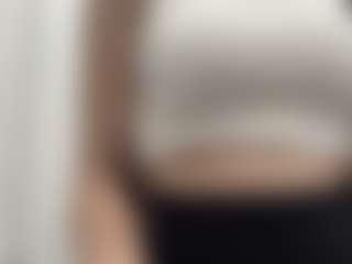 ShanaeHilfiker's Live Sex Cam Show