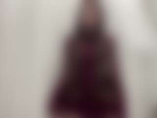 Live cam show with ShanaeHilfiker - Solo on Dare Cams