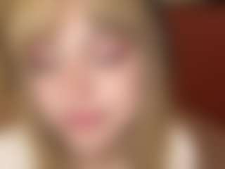 AuroreGlaeser's Live Sex Cam Show