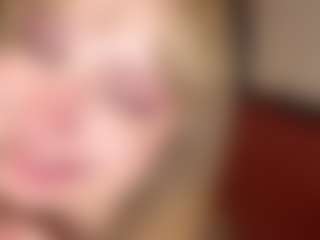AuroreGlaeser's Live Sex Cam Show