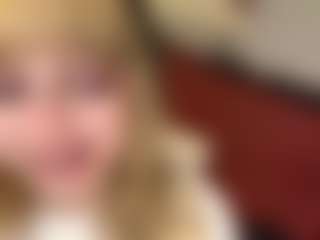 AuroreGlaeser's Live Sex Cam Show