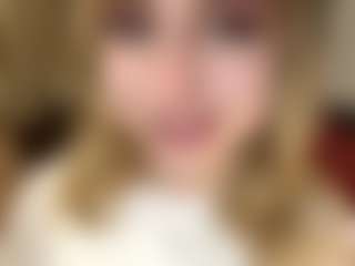 Live cam show with AuroreGlaeser - College Curvy on Camsoda
