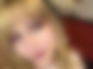Live cam show with AuroreGlaeser - College Teen (18+) on Camsoda
