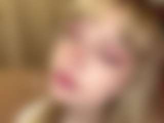AuroreGlaeser's Live Sex Cam Show