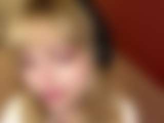 AuroreGlaeser's Live Sex Cam Show