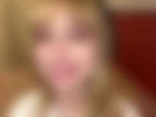 Live cam show with AuroreGlaeser - New Shaved Pussy on Soda Cam
