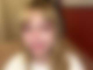 Live cam show with AuroreGlaeser - Blonde Hair Amateur on Soda Cam