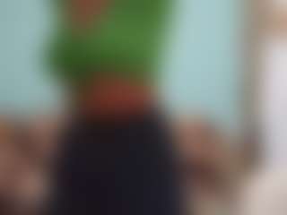 Live cam show with DiamondWeather - Mouth on Big Tits
