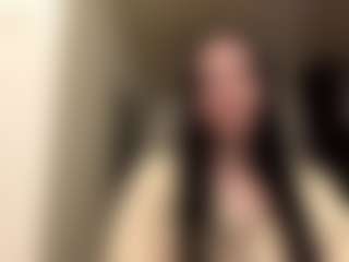 EleaseBabicz's Live Sex Cam Show