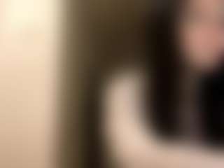 Live cam show with EleaseBabicz - Upskirt on Dolls Live
