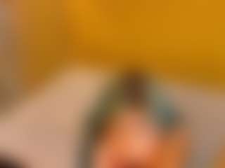 Live cam show with ErikSweett - New White on Camsoda | colombia