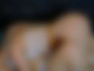 Live cam show with ErikSweett - Brown Eyes on CamwithHer