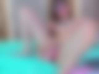 Live cam show with Nahomi-Baxter - New Brown Eyes on SinfulBabes
