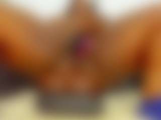 Live cam show with Regina Bans - Ebony on Milfs Live | united states