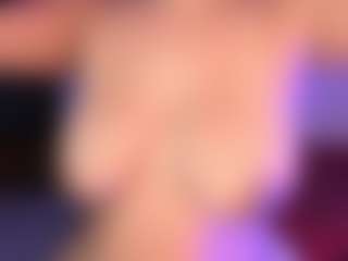 Live cam show with StarfireLo - New Brown Eyes on Camsoda